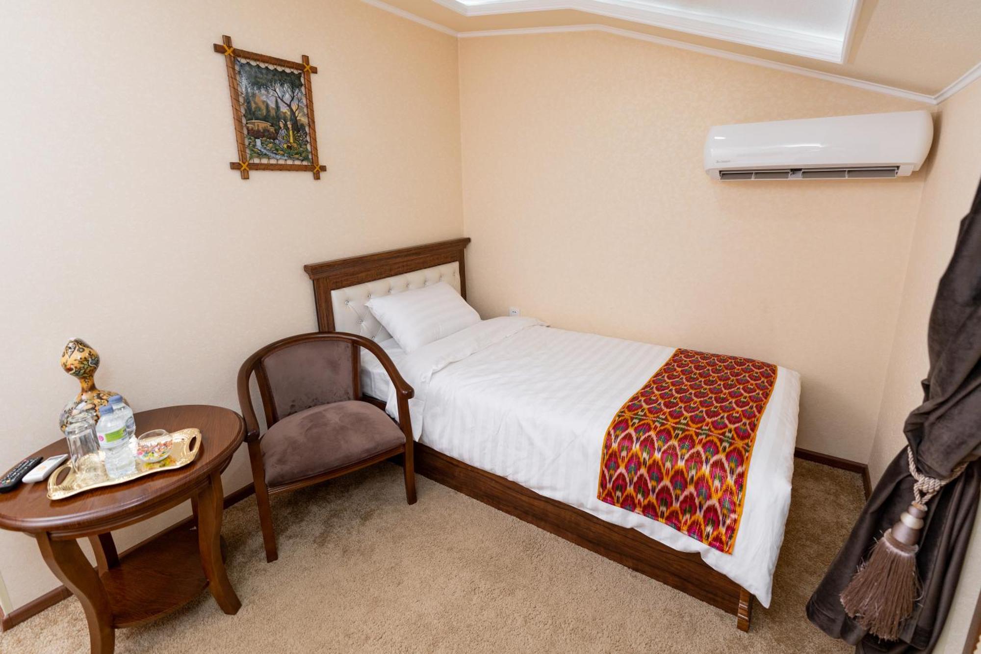Crystal Guest House سمرقند المظهر الخارجي الصورة