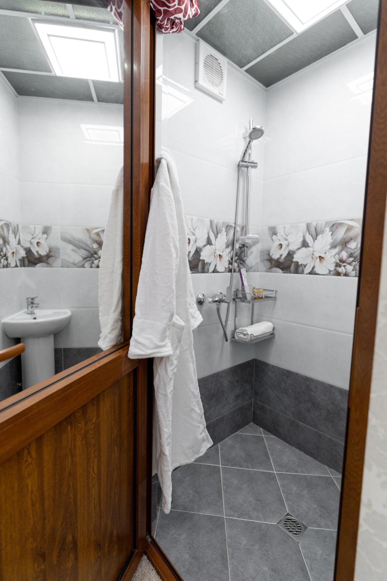 Crystal Guest House سمرقند المظهر الخارجي الصورة